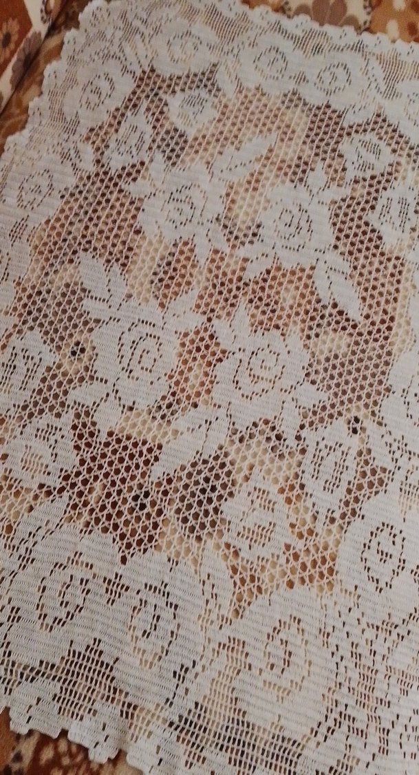 El Yapımı Dantel Masa Örtüsü - Görsel 4