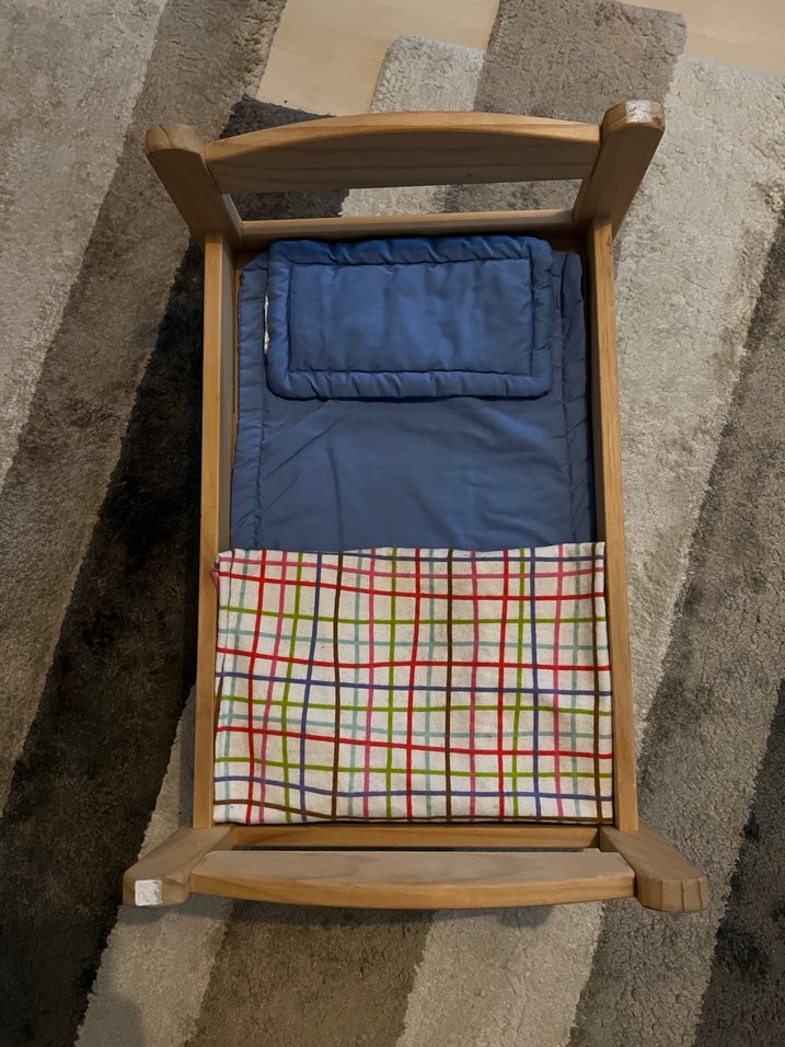 İKEA Ahşap Yatak (kedi yatağı) (oyuncak) - Görsel 3