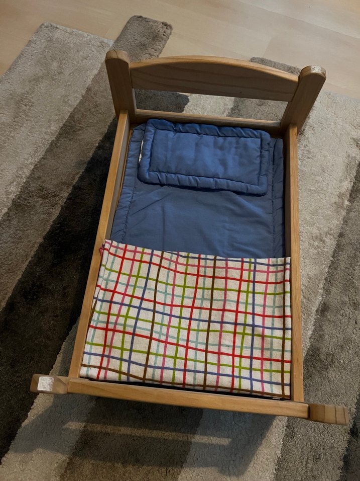 İKEA Ahşap Yatak (kedi yatağı) (oyuncak) - Görsel 4