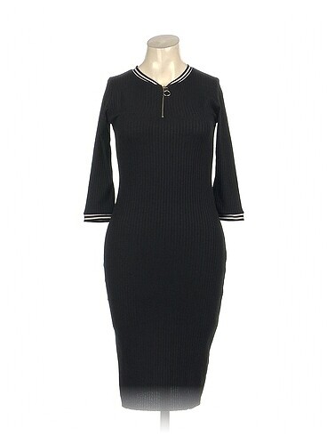 PreLoved Kısa Elbise %70 İndirimli.