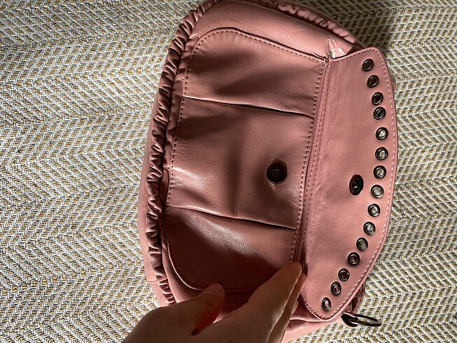 Guess Yumuşacık Kol çantası