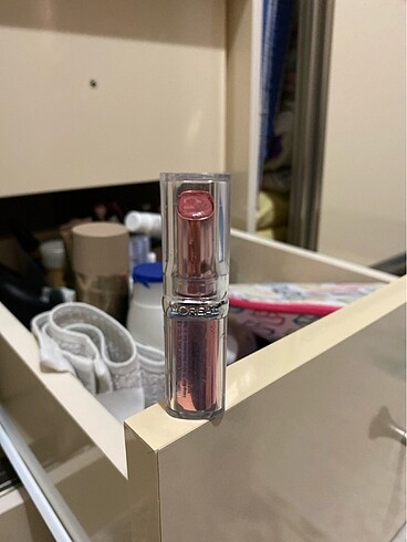 Beden Loreal glow paradise ruj