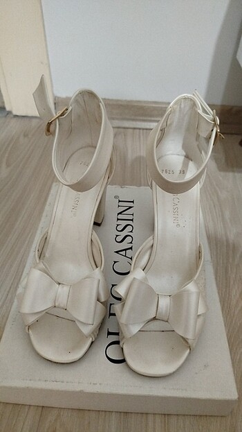 Oleg cassini