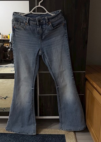Stradivarius Acik Mavi Dusuk Bel İspanyol Paca Jean