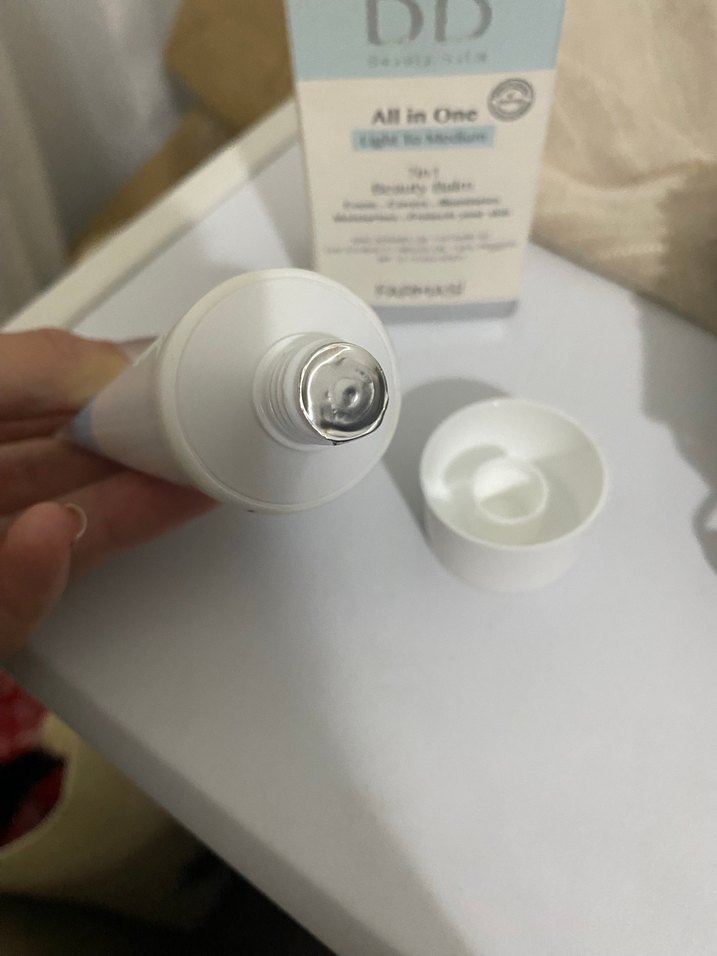 Farmasi BB Krem Açık Ten 7'si 1 Arada - Görsel 2