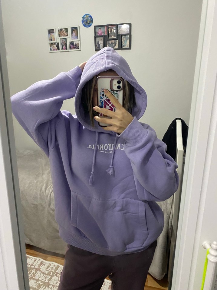 Mor Kapüşonlu Kadın Sweatshirt - Görsel 3