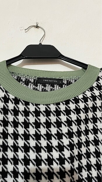 Trendyol & Milla Triko crop üst