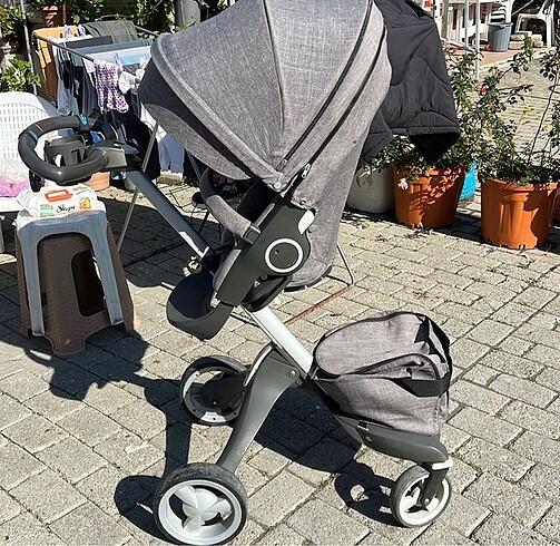 Stokke bebek arabası