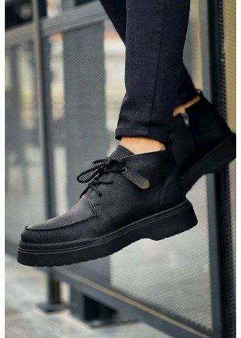 40 Beden Siyah Bağcıklı Erkek Street Style Bot
