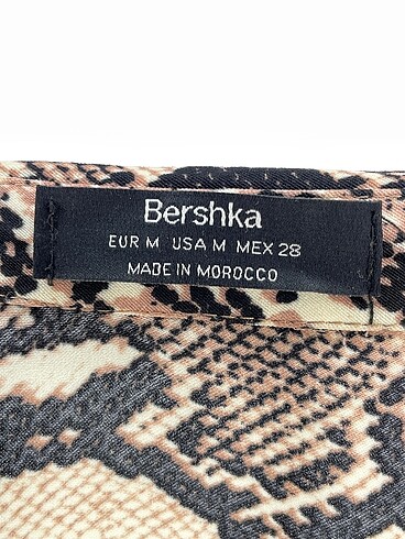 m Beden çeşitli Renk Bershka Kısa Elbise %70 İndirimli.
