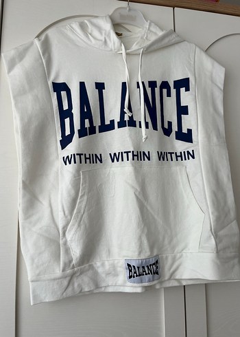 Beyaz Kapüşonlu Baskılı Kadın Sweatshirt