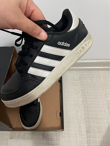 37,5 Beden siyah Renk Adidas spor ayakkabı