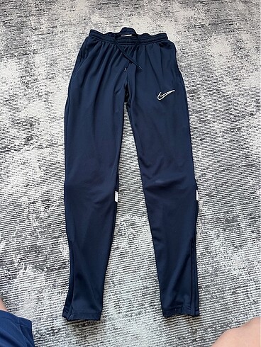 Nike sports