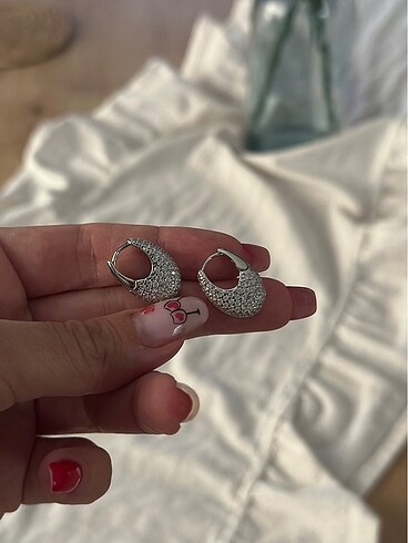  Beden Vip Full taşlı küpe