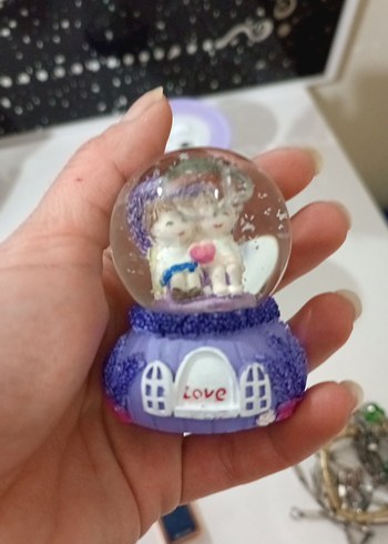 Mor Renkli Figürin ve Kar Küresi Seti - Görsel 3