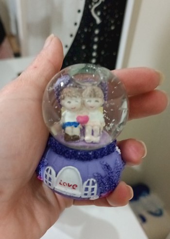 Mor Renkli Figürin ve Kar Küresi Seti - Görsel 4