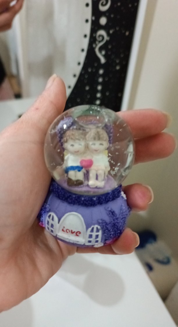 Mor Renkli Figürin ve Kar Küresi Seti - Görsel 4