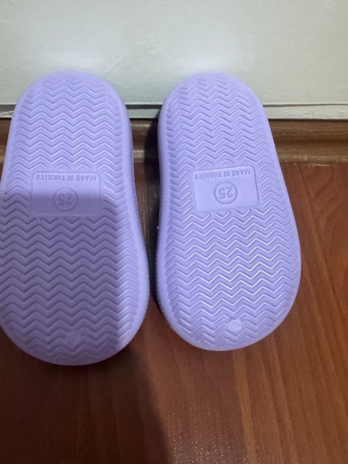 Mor Kürklü Kız Çocuk Ev Terliği - Görsel 2