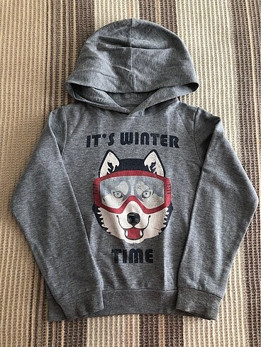 Sweatshirt