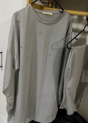 Gri Nakışlı Kadın Tunik Takım - Görsel 3