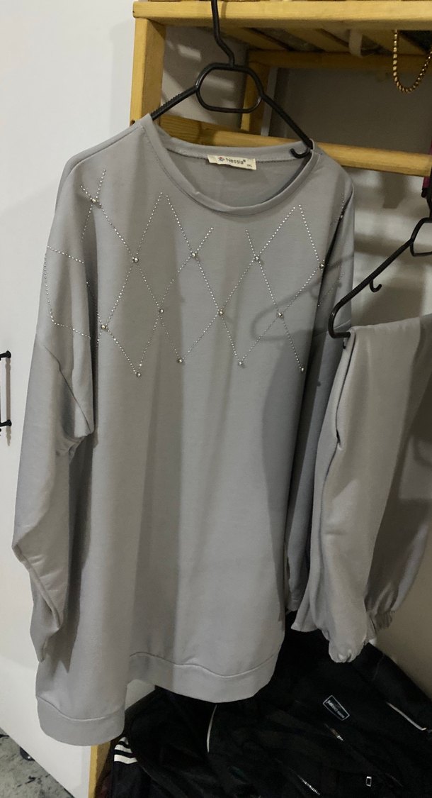 Gri Nakışlı Kadın Tunik Takım - Görsel 3