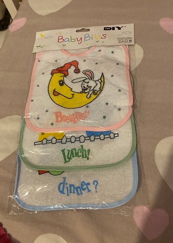 Renkli Nakışlı Bebek Önlüğü Seti - Görsel 2