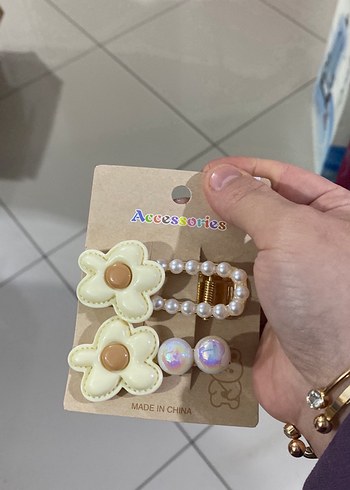 Boncuklu Çiçekli Bej Çocuk Toka Seti - Görsel 4