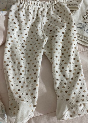 Nakışlı Beyaz Bebek Kız Takımı - Görsel 4