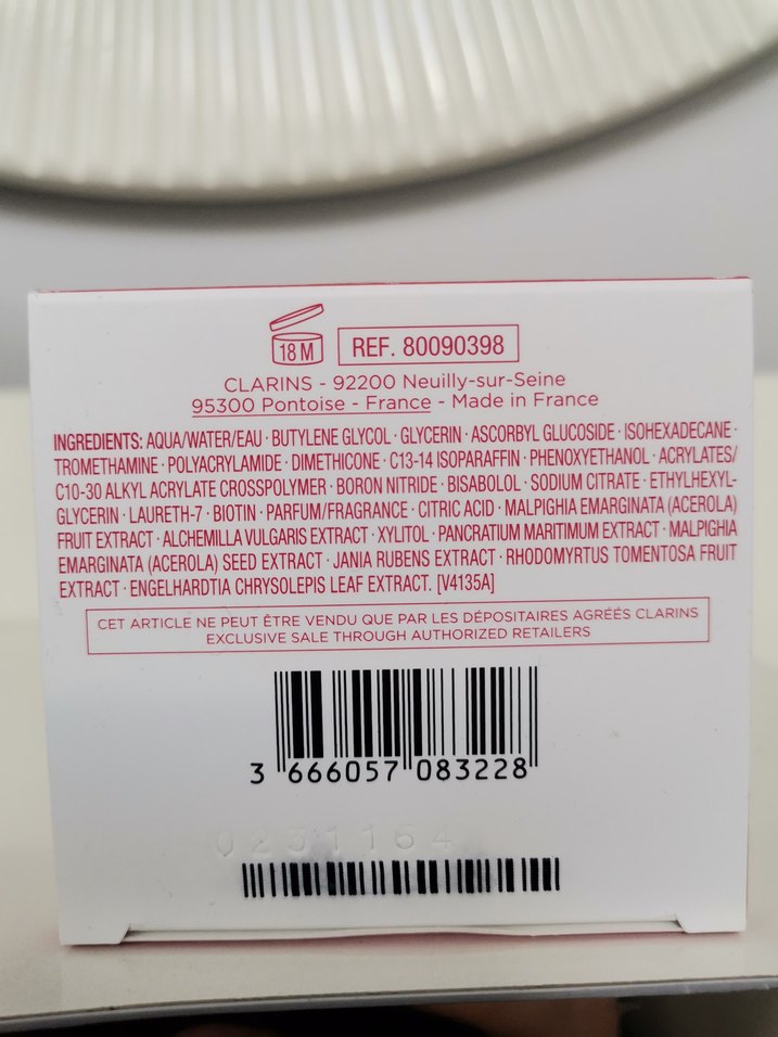 Clarins leke kremi - Görsel 2