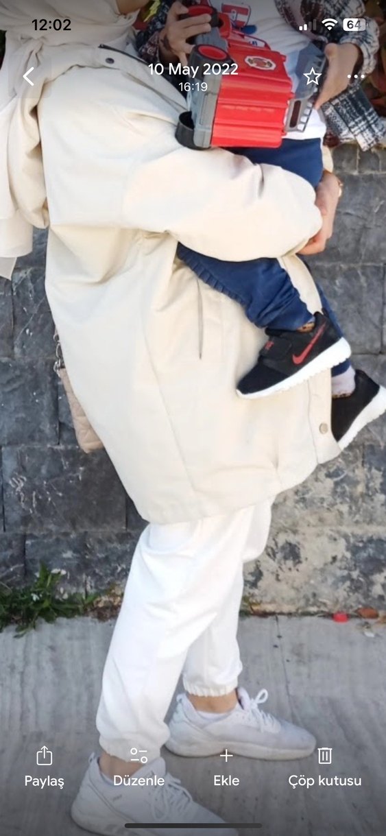 Bej yağmurluk - Görsel 2