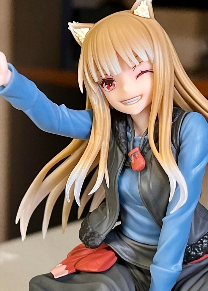 Spice & Wolf Holo Luminasta Anime Figürü - Görsel 3