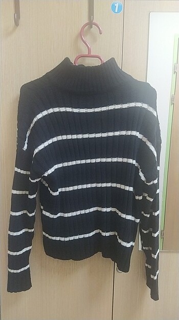 Diğer siyah hirka