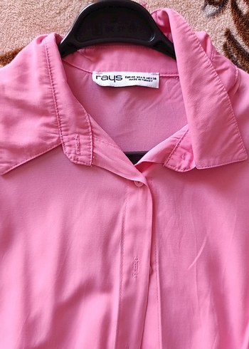 Pembe Düğmeli V Yakalı Kadın Gömlek - Görsel 3