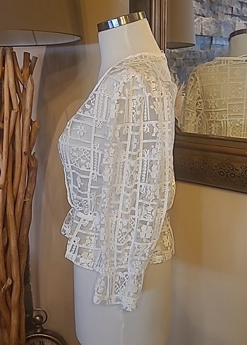 Dantel İşlemeli V Yaka Beyaz Bohem Bluz - Görsel 4