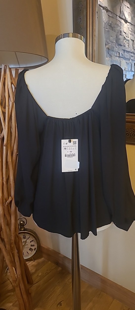 Siyah V Yakalı Uzun Kollu Kadın Bluz - Görsel 4