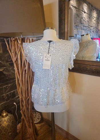 Payetli Beyaz Kısa Kollu Kadın Bluz - Görsel 3