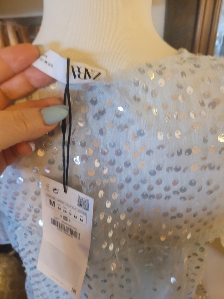 Payetli Beyaz Kısa Kollu Kadın Bluz - Görsel 4