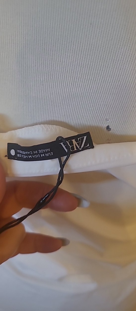 Beyaz Kadın Dökümlü Kısa Kollu Bluz - Görsel 5