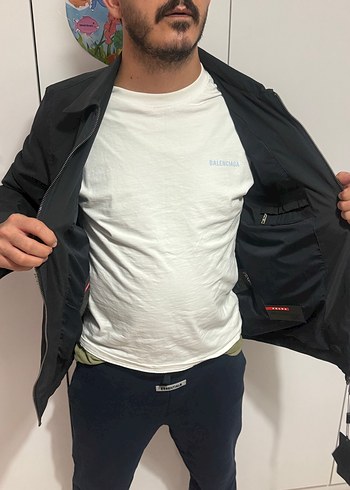 Erkek prada çeker - Görsel 3