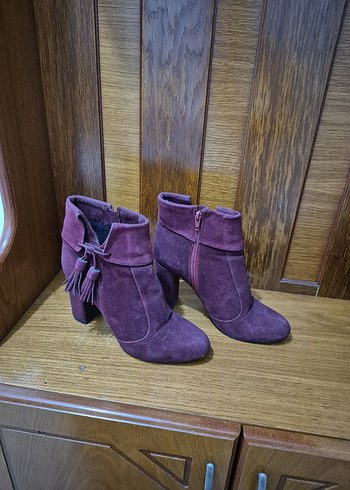 Diğer bordo 8 cm topuklu 38 numara el yapımı botie 1 kere kullanıldı