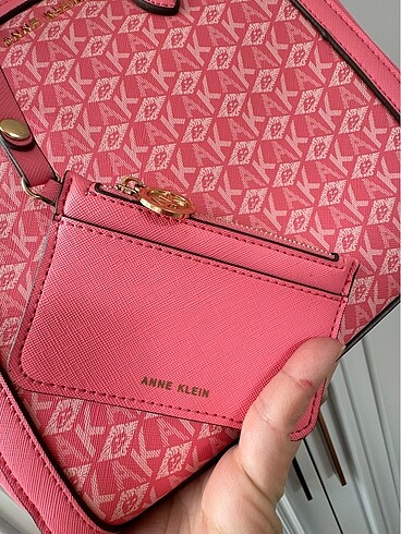 Anne Klein Amerika?dan Anne Klein kol çantası
