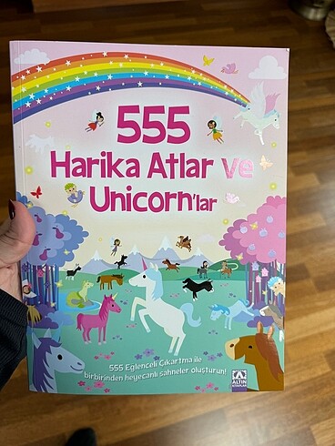 555 Unicorn Çıkartma Kitabı