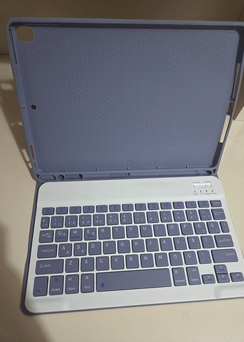 klavyeli tablet kılıfı (ipad 7,8,9. nesillerle uyumlu)