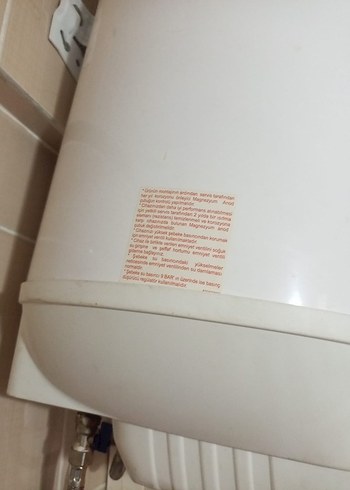 Regal Beyaz Duvara Monte Elektrikli Su Isıtıcısı