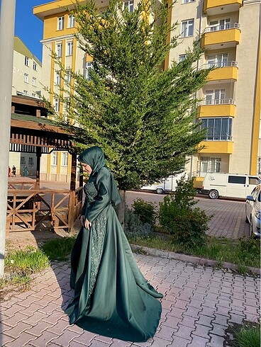 Yeşil abiye