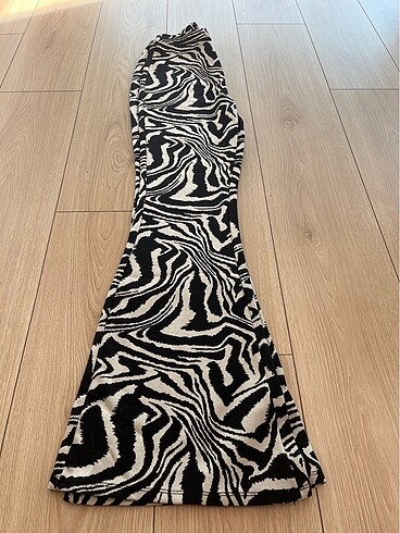 KOTON İSPANYOL PAÇA ZEBRA PANTOLON