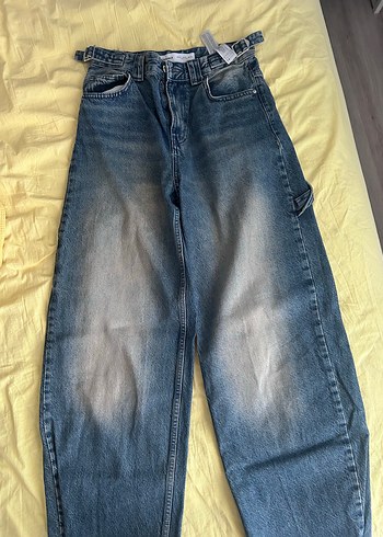 36 Beden Bershka Mavi Tokalı Kot Pantolon