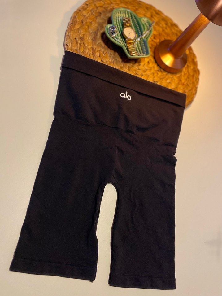 Alo Siyah Mini Fit Hamile Şortu - Görsel 4