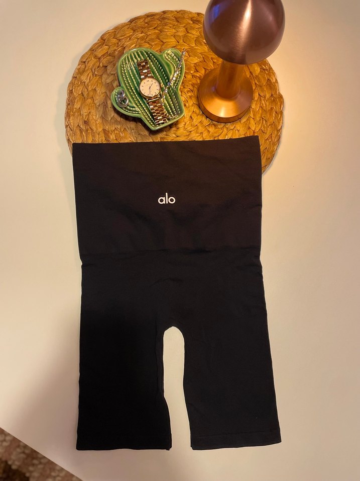 Alo Siyah Mini Fit Hamile Şortu - Görsel 2