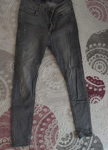 Gri jean